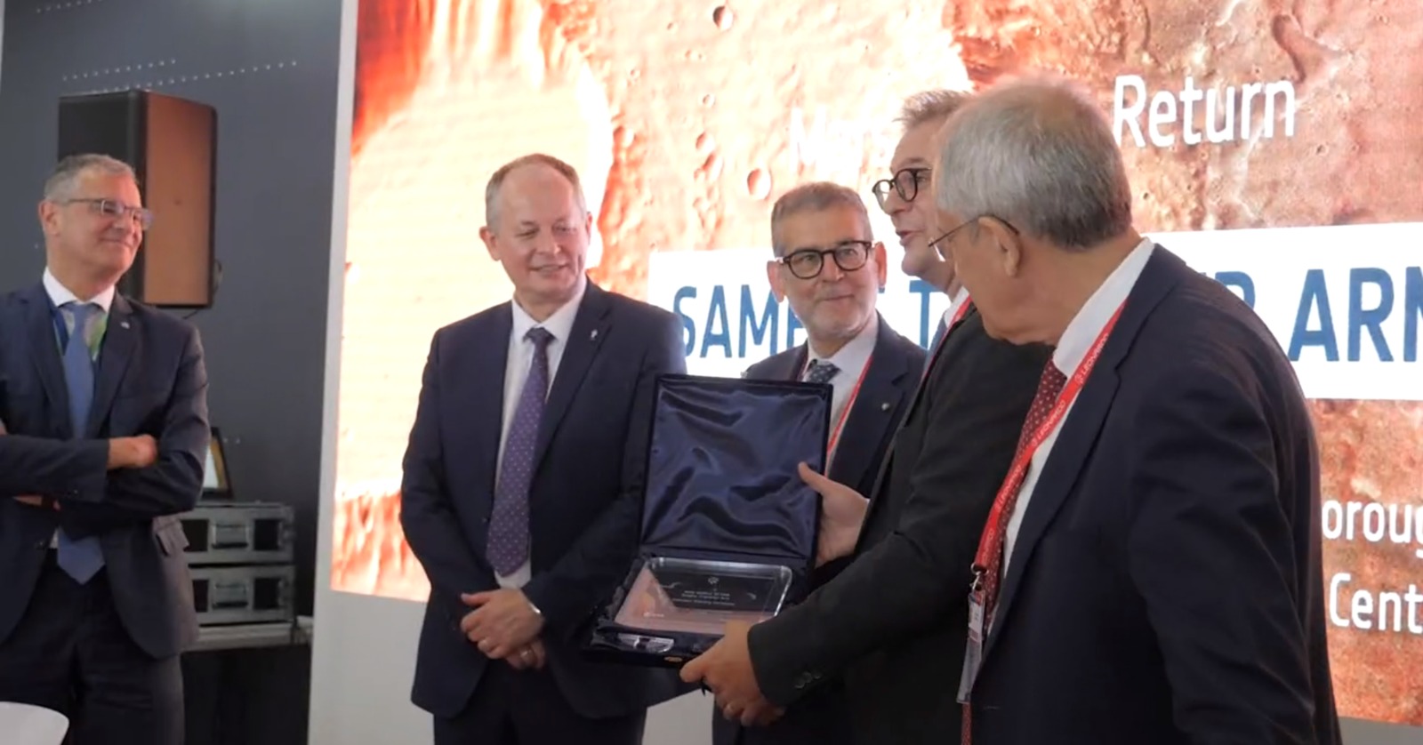 Leonardo signs contract with ESA to produce robotic arm for ESA’s Mars sample return mission